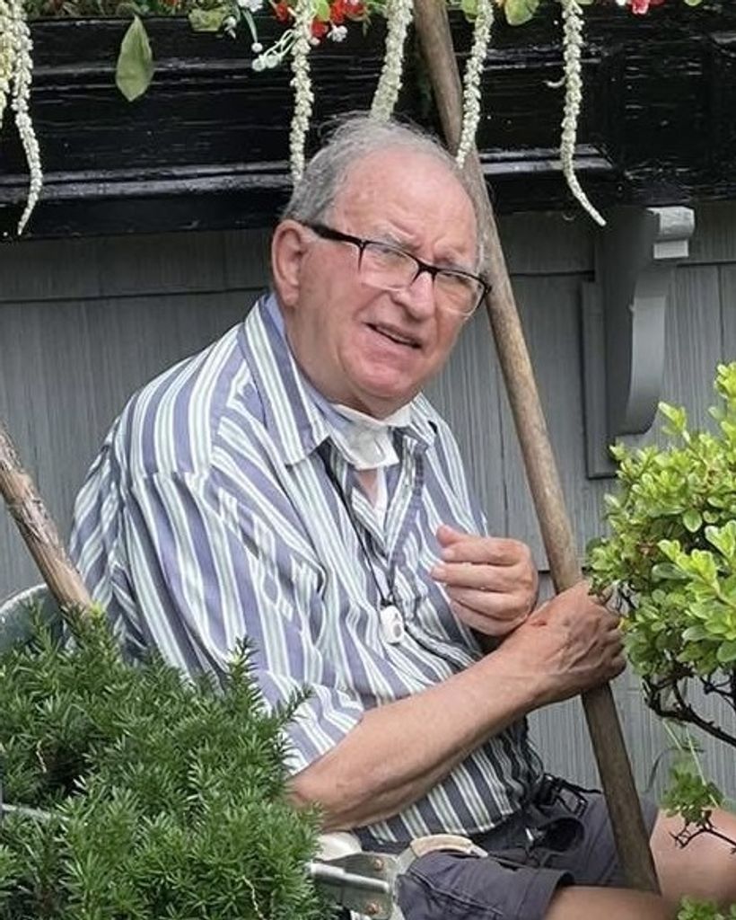Peter Adamakos