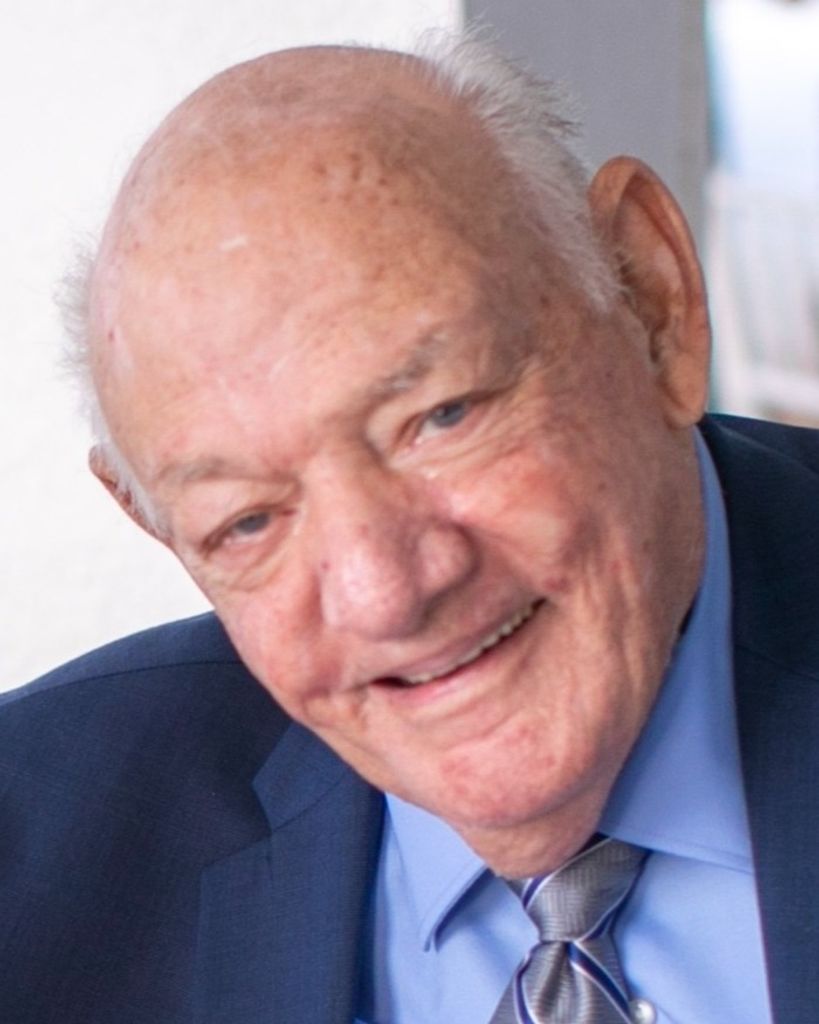 Cecil Ruiz Profile Photo