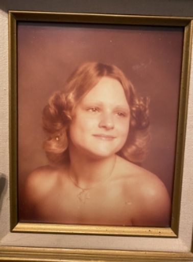 Julie Anne Gilliam photo gallery thumbnail 10 of 12
