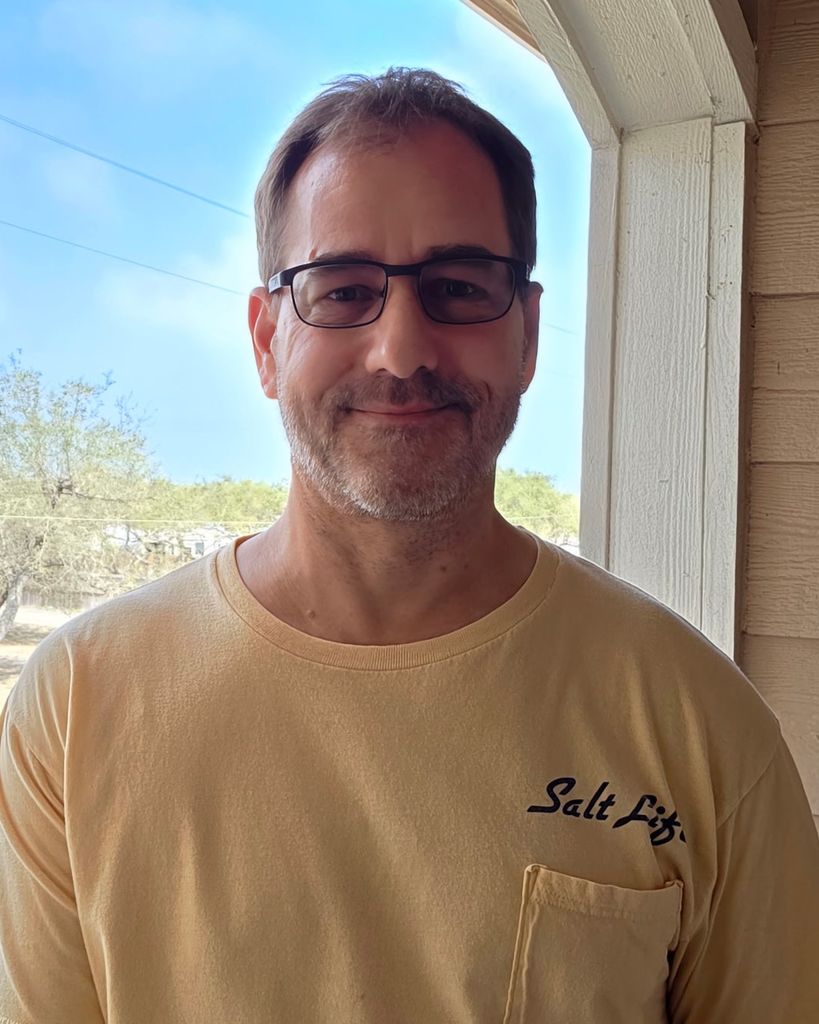 Robert Thomas Woodward Profile Photo
