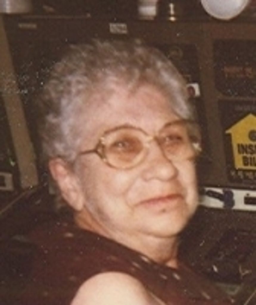 Betty J Ihm