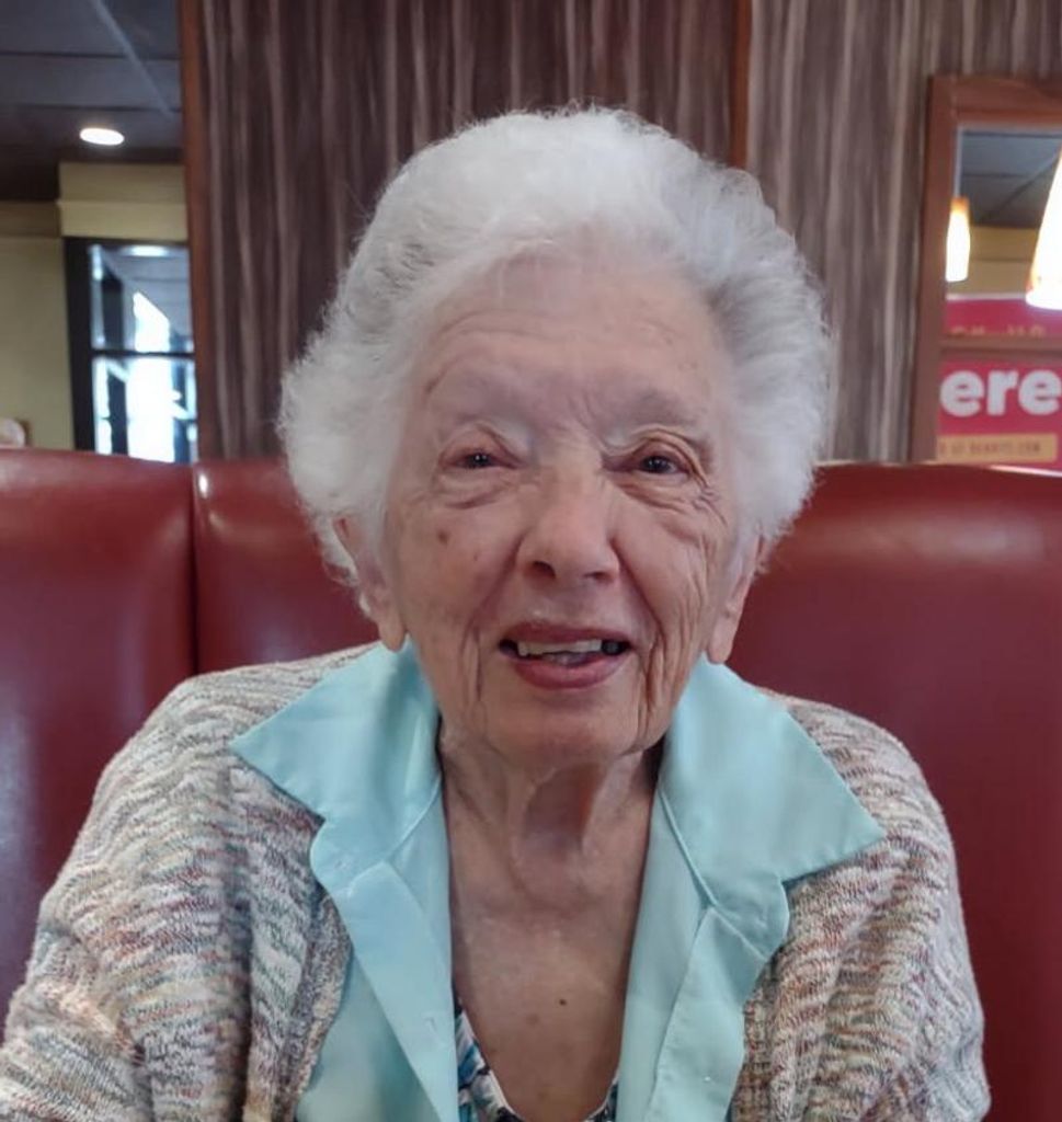 Evelyn Helen Ellis Profile Photo