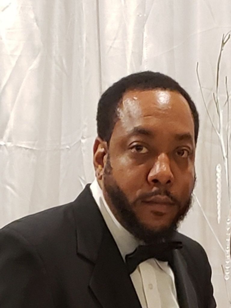 Lamar Anthony Roach Profile Photo