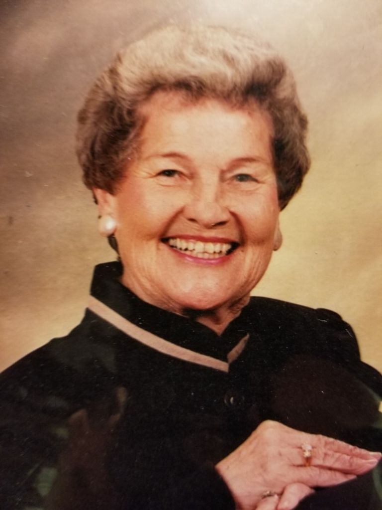 Mildred "Miekie" Holman