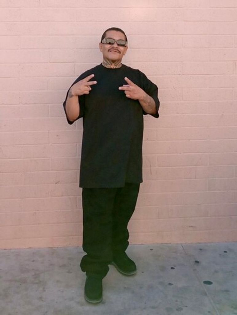 Alex Michael Robles Profile Photo