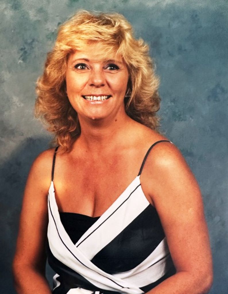 Donna J (Davis)  Dybalski