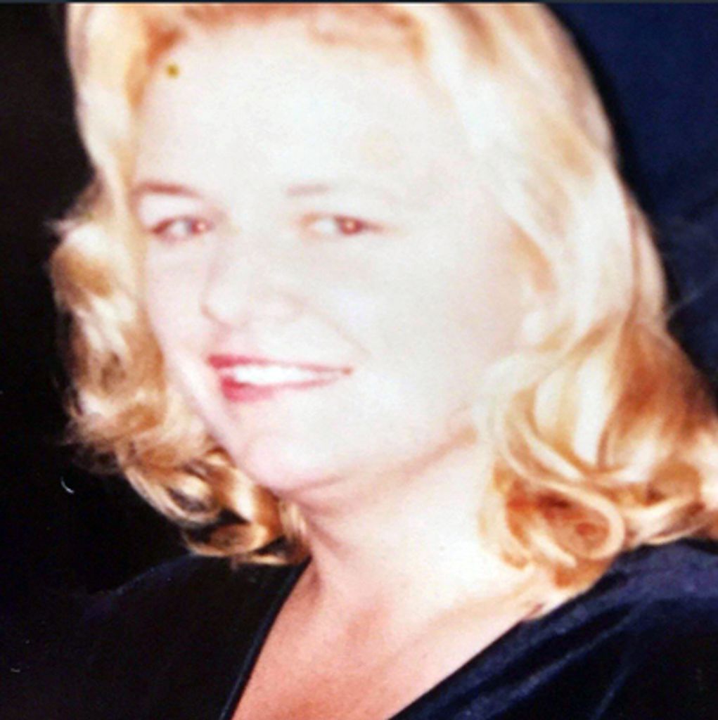 Kristin "Kris" Alyce Hesby Hovey