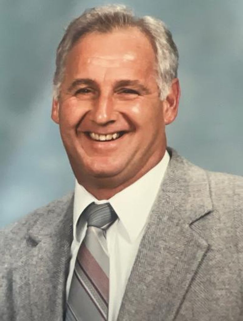 Floyd Derstein Nice Profile Photo