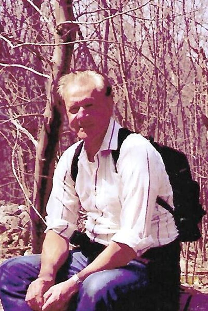 Larry Howell Profile Photo