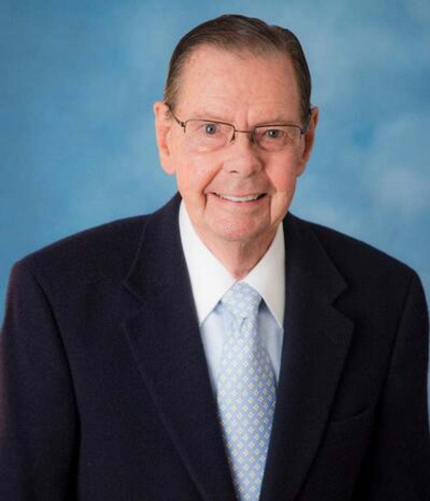 Pierce Jones Moore, Jr., Md