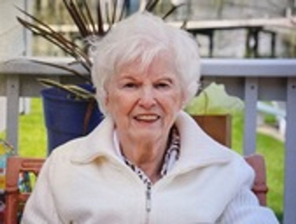 Lona Carol Petri (Mohr) Profile Photo