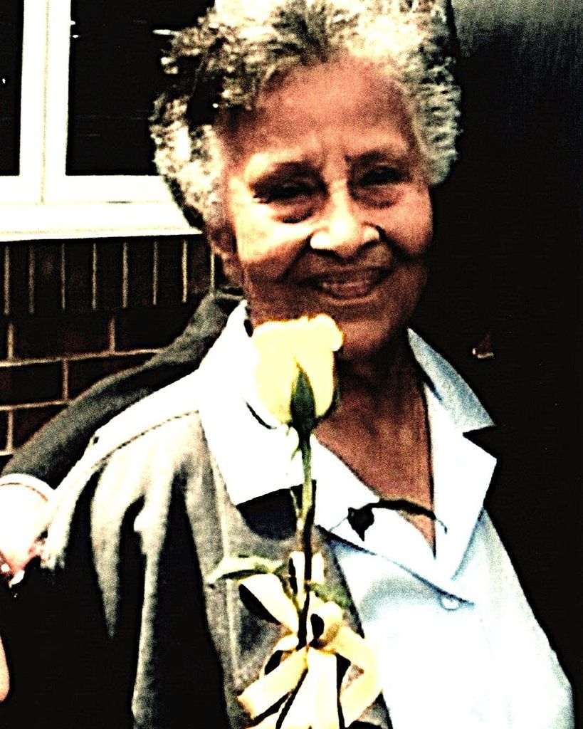 Helen Elliott