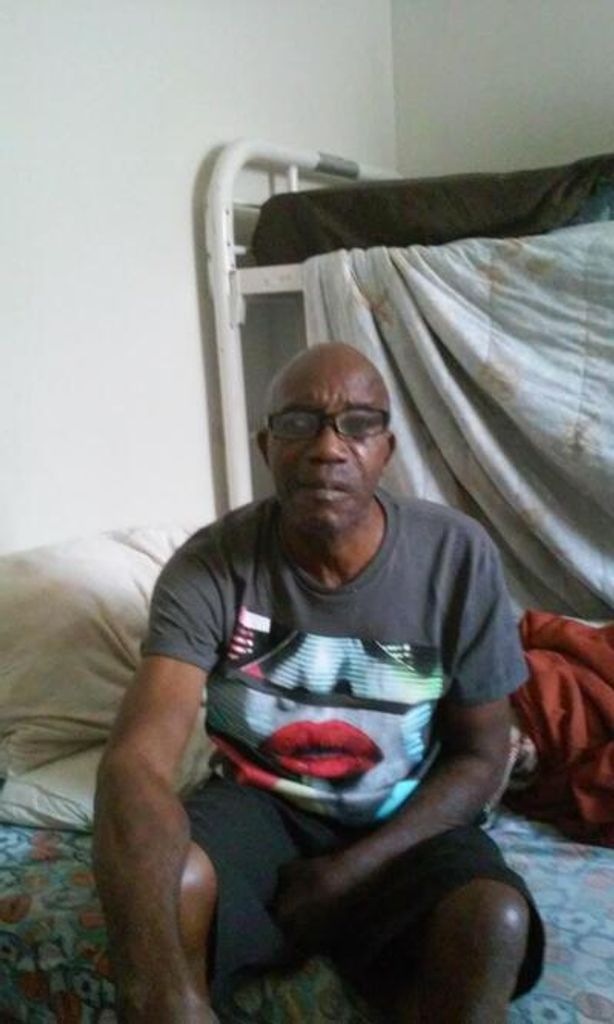 Robert Gibbons, Jr Profile Photo