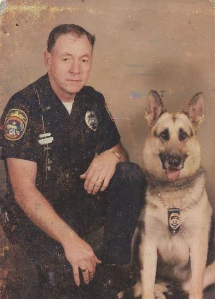 Carl Lynn Burrough Profile Photo