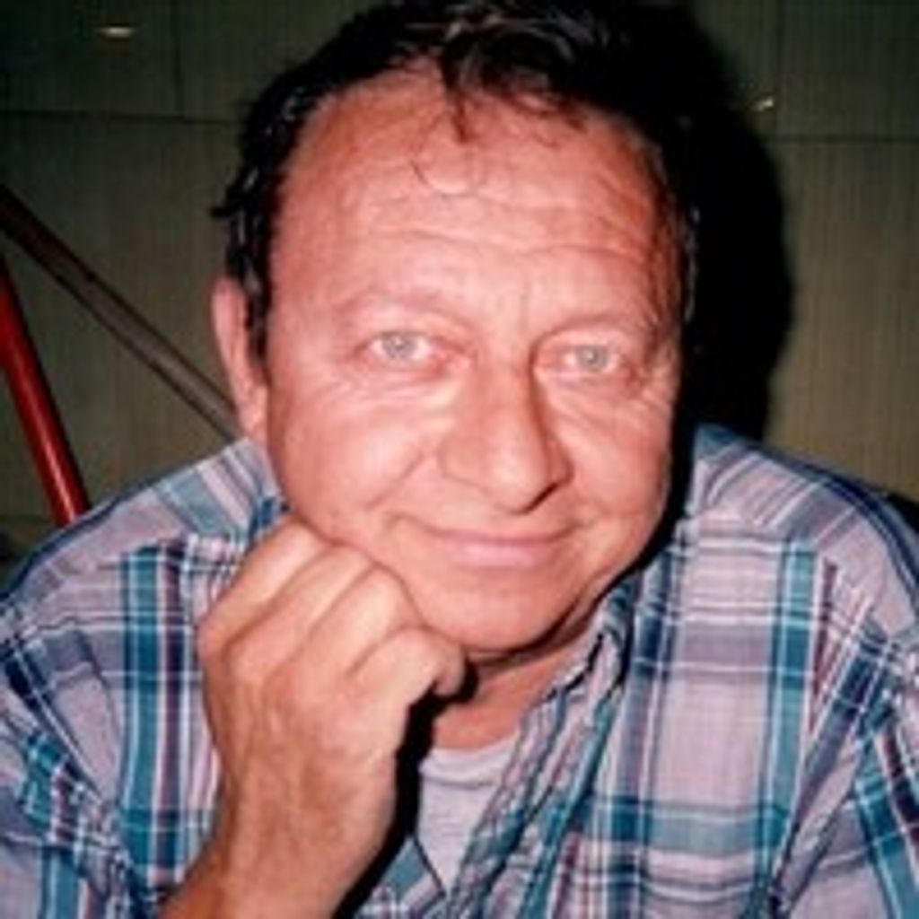 Robert G. Strauss