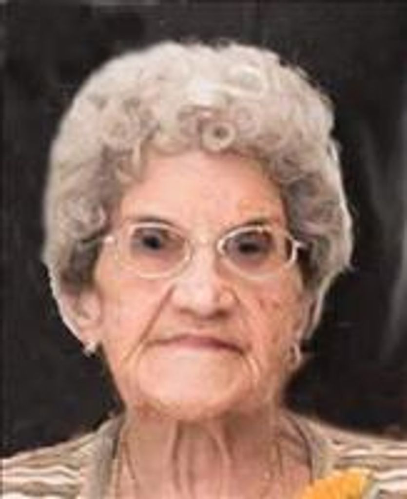Louise T. (Tavares) Pereira