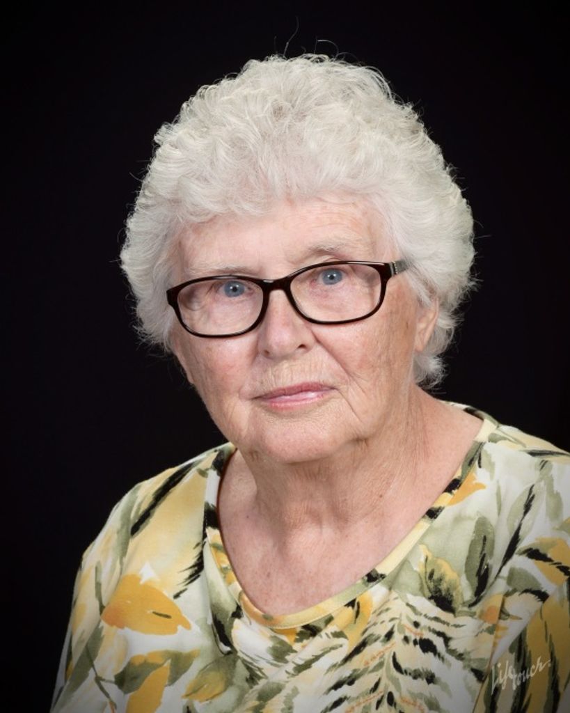 Linda L. (Mortenson)  Crouse Profile Photo