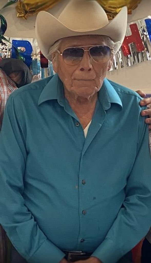 Joe De La Cruz Profile Photo