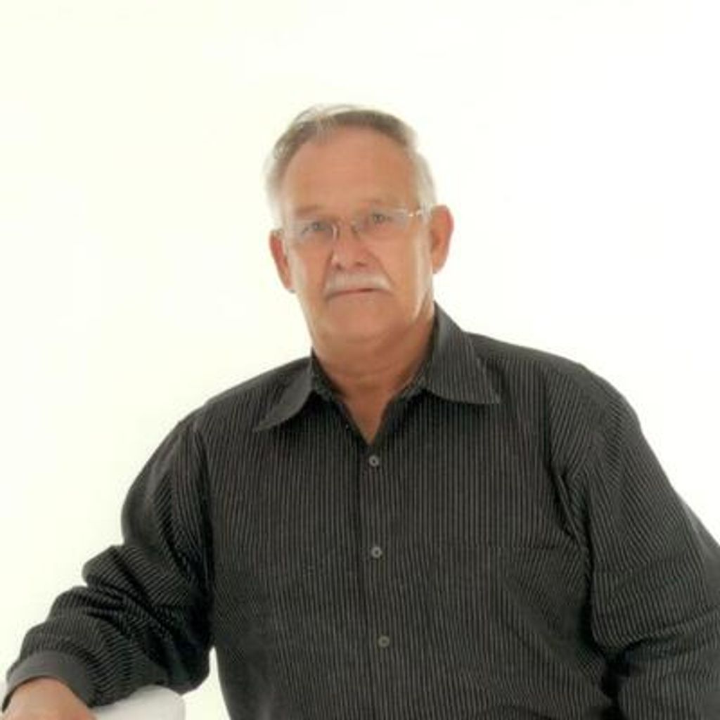 Mr. Edward Earl "Ed" Nichols Profile Photo