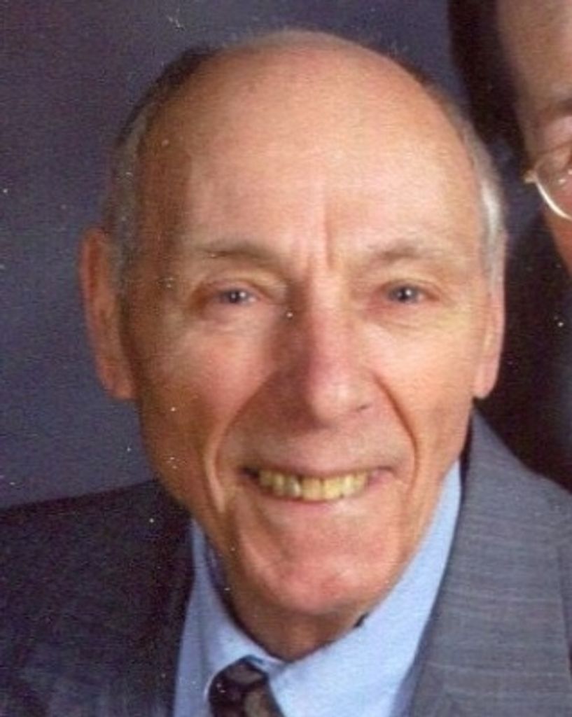 Robert E Ouellette Profile Photo