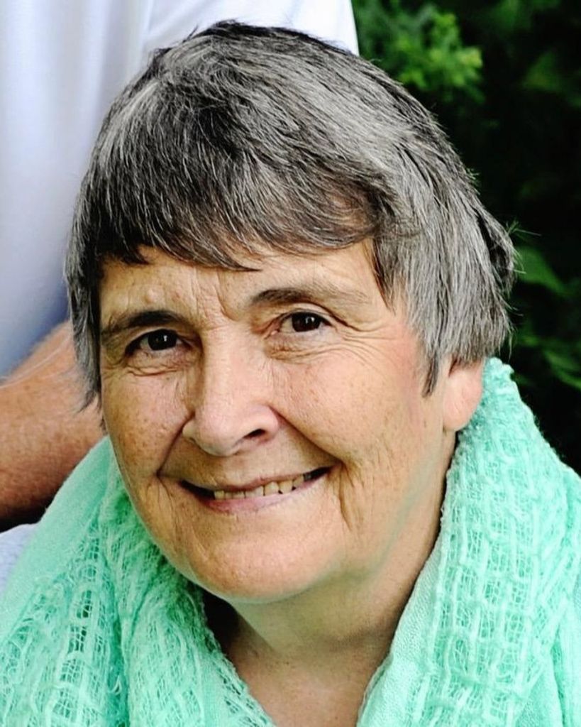 Mary Ellen Walk
