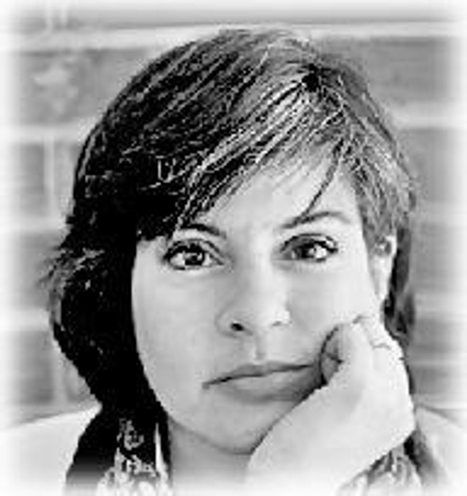 BETTINA WALLIS Profile Photo