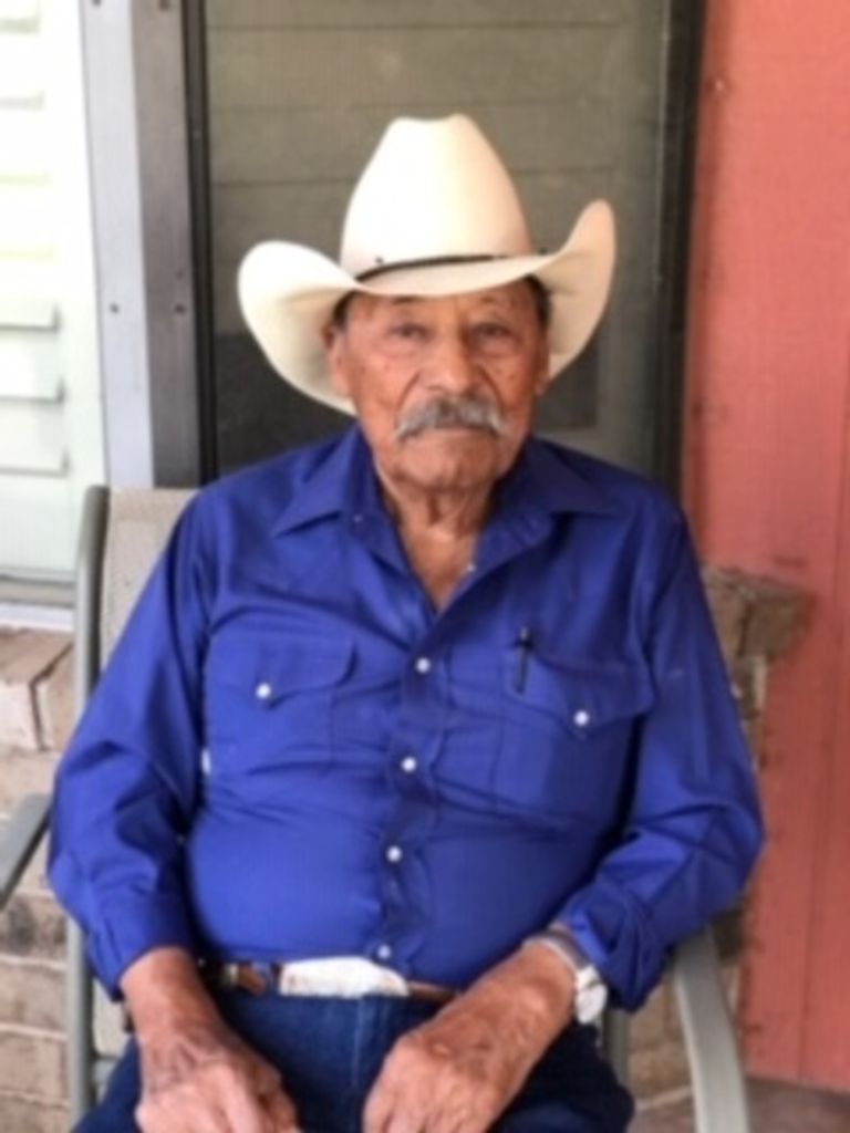 Manuel Avila, Sr. Profile Photo