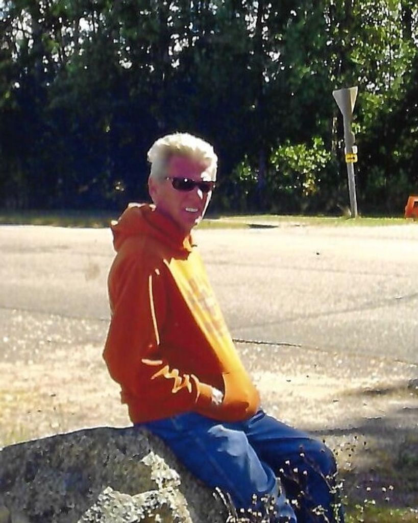 Richard Grover Cotton Profile Photo