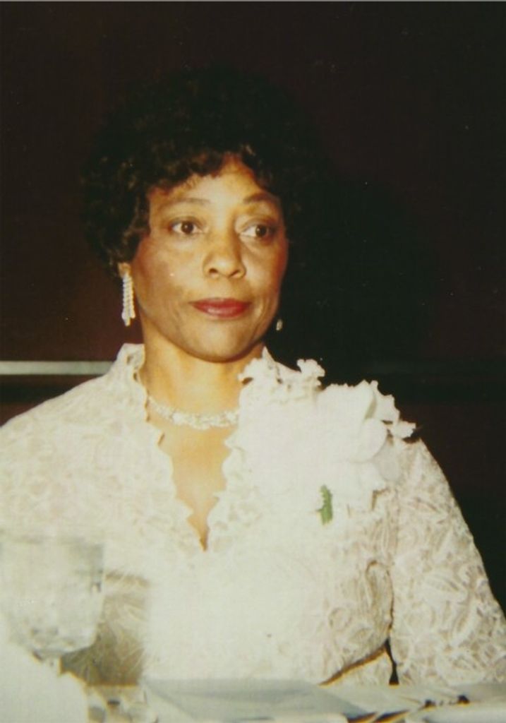 Mrs. Maggie (Barlow)  Williams