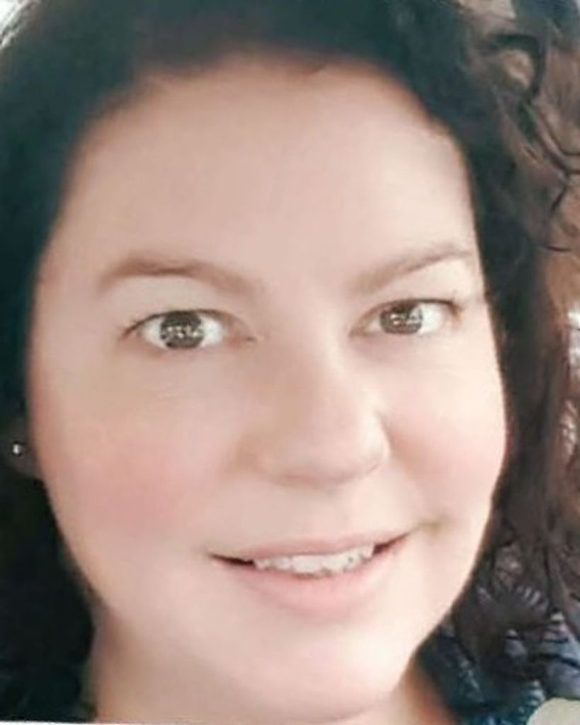 Jennifer Anne Lynch Profile Photo