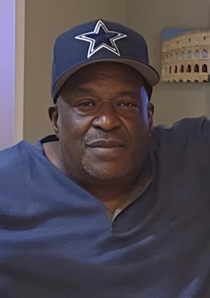 Gus Hue Tacker Profile Photo