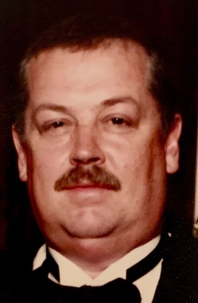 Robert Earl Traylor