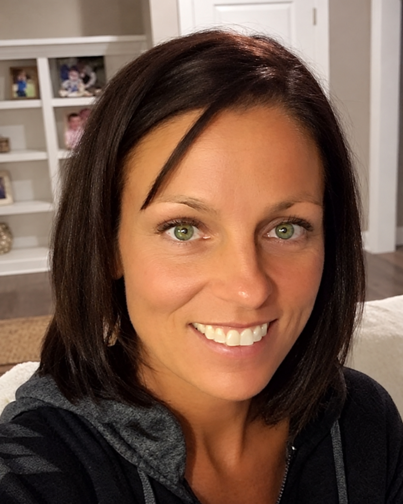 Mandie Leigh Walkowiak Profile Photo