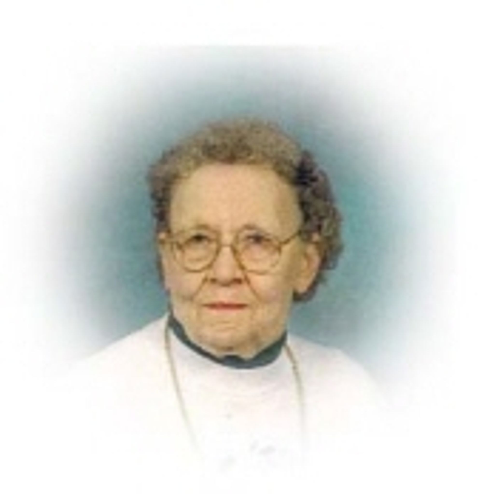 Alice Louise (Davis) Campbell photo gallery image 1 of 1