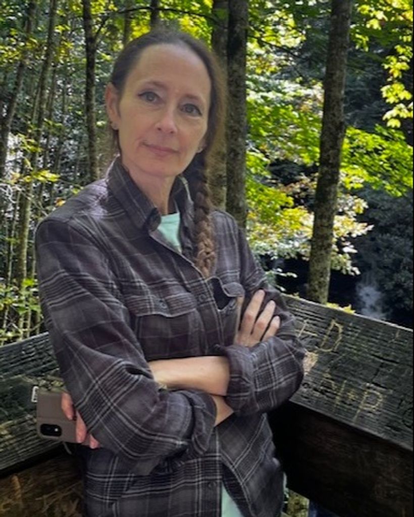 Amy Robin Calderon-Bethea Profile Photo