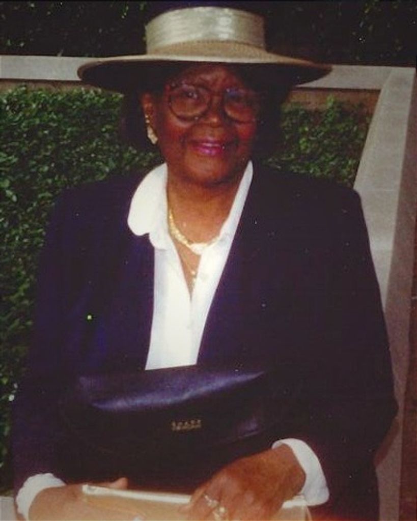Ophelia Hines Profile Photo