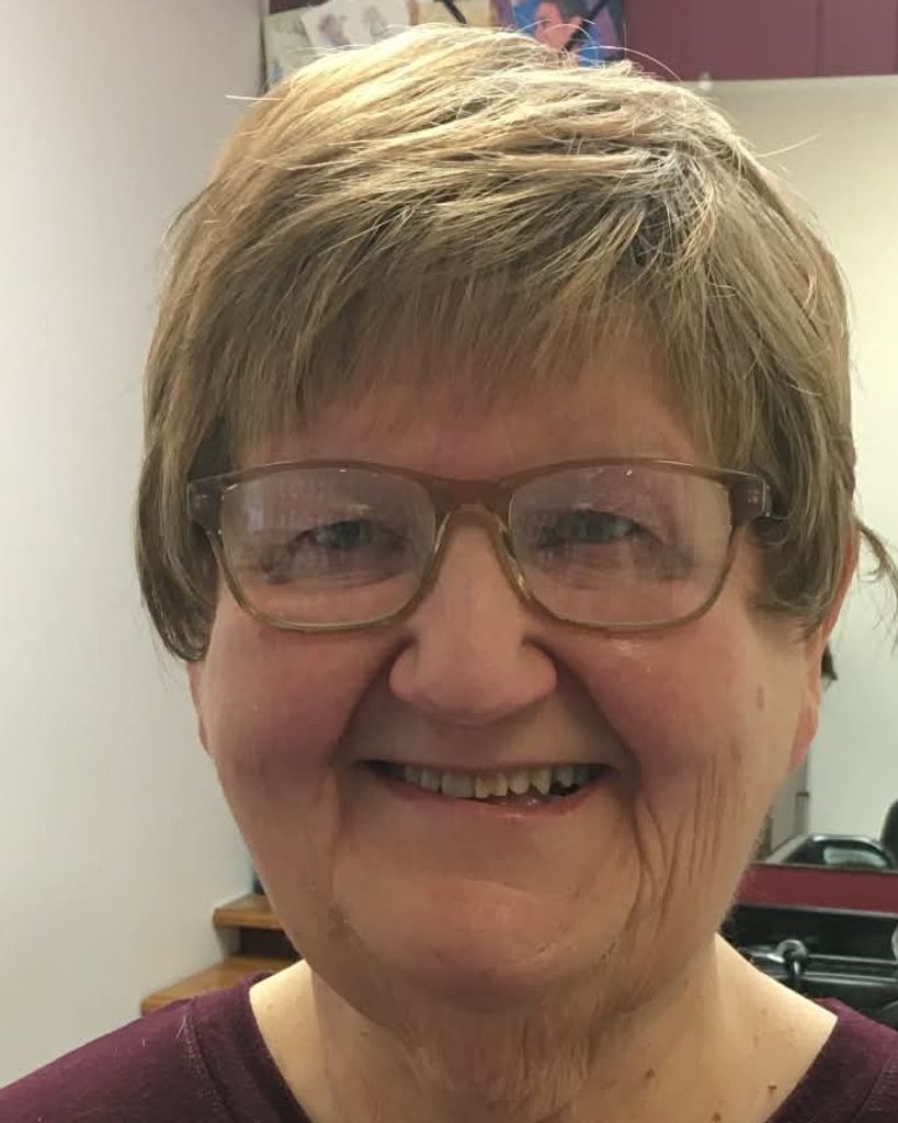 SallyAnn Wnuk Profile Photo