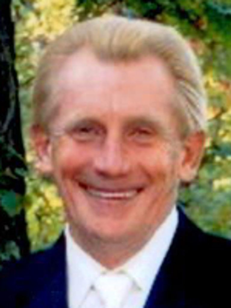 Dennis G. Gniadek