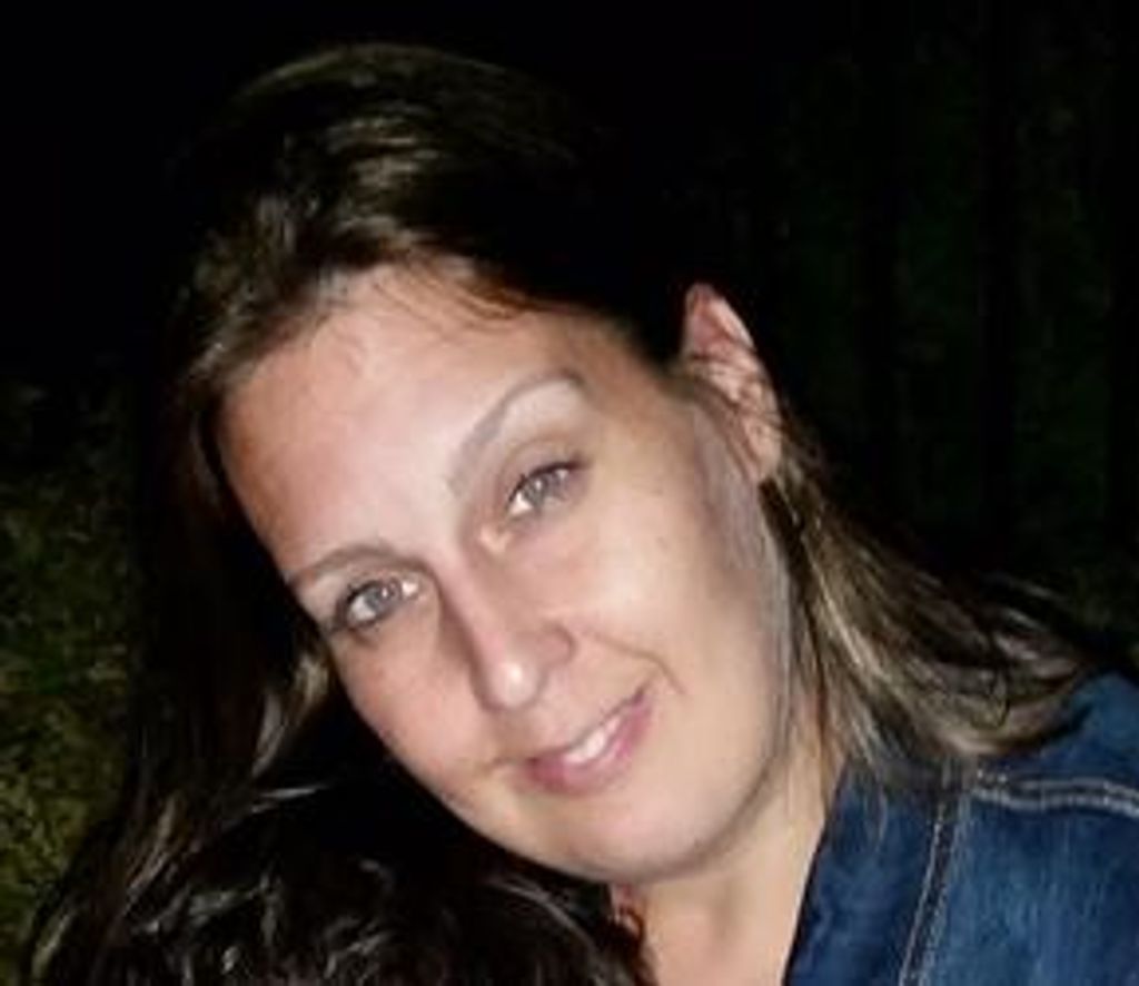 Lisa Marie Ward Profile Photo