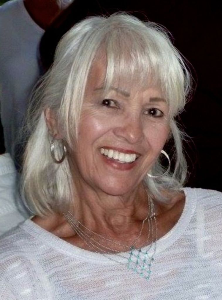 Elsa Esperanza Moore Profile Photo