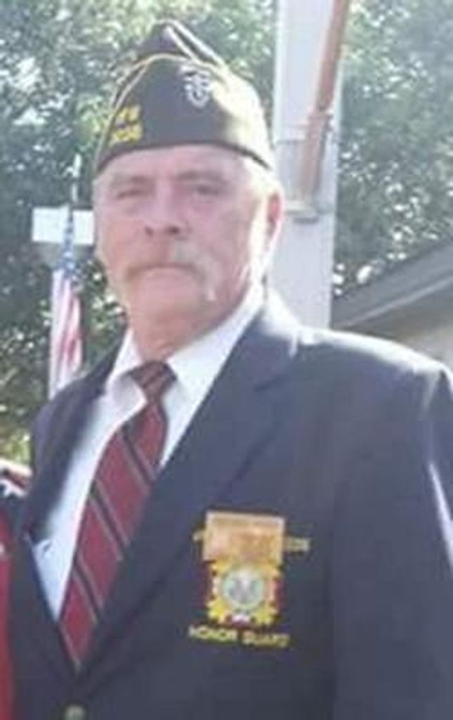 Michael Damon Bush Profile Photo