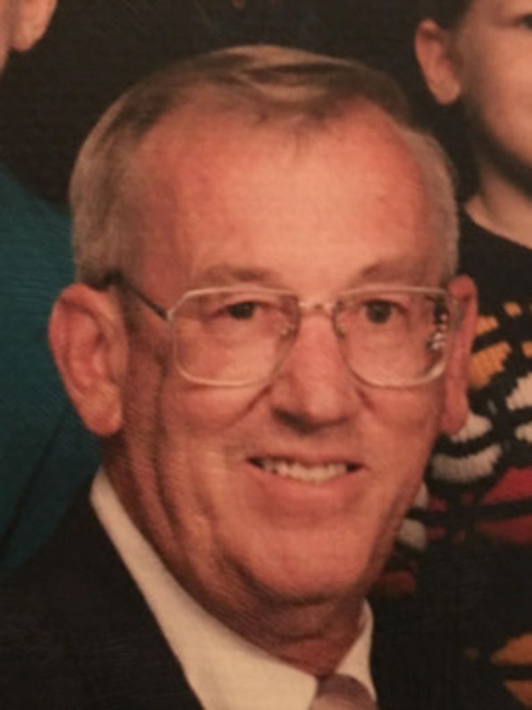 Bobby Llewellyn Hollingshead Profile Photo