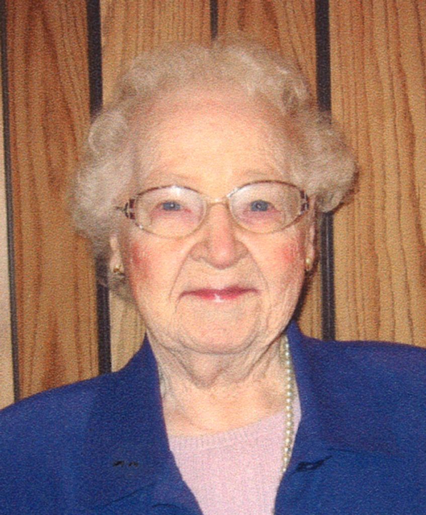 Elizabeth "Bettye" Valeria Small