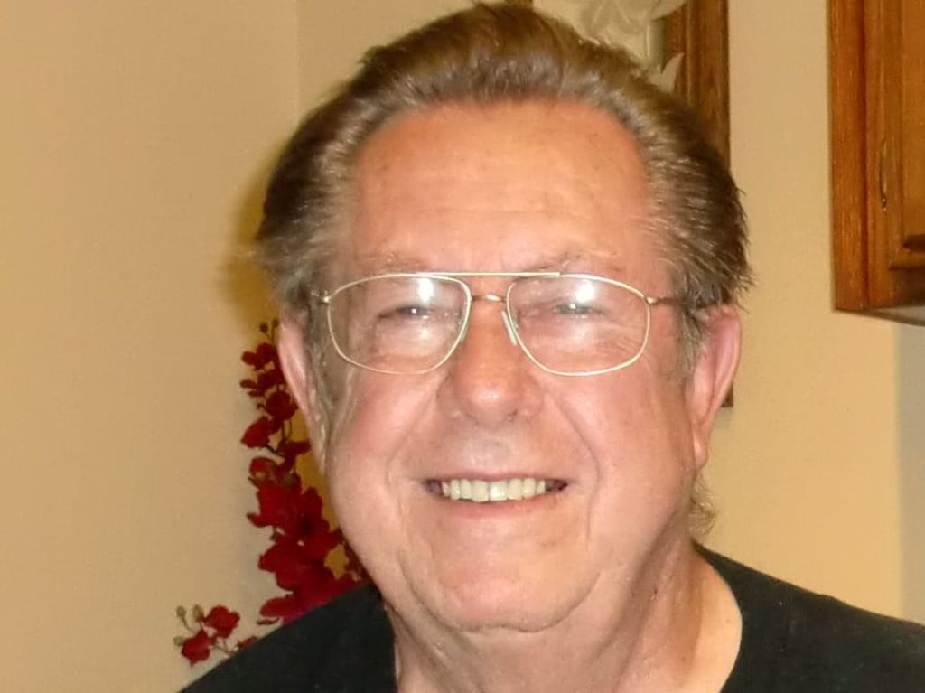 Hoyt Edward Day Profile Photo