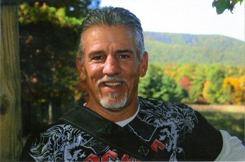 Kevin Newton Burns Profile Photo