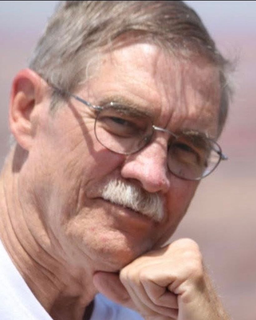 Bill (Ernest) Reynolds Profile Photo