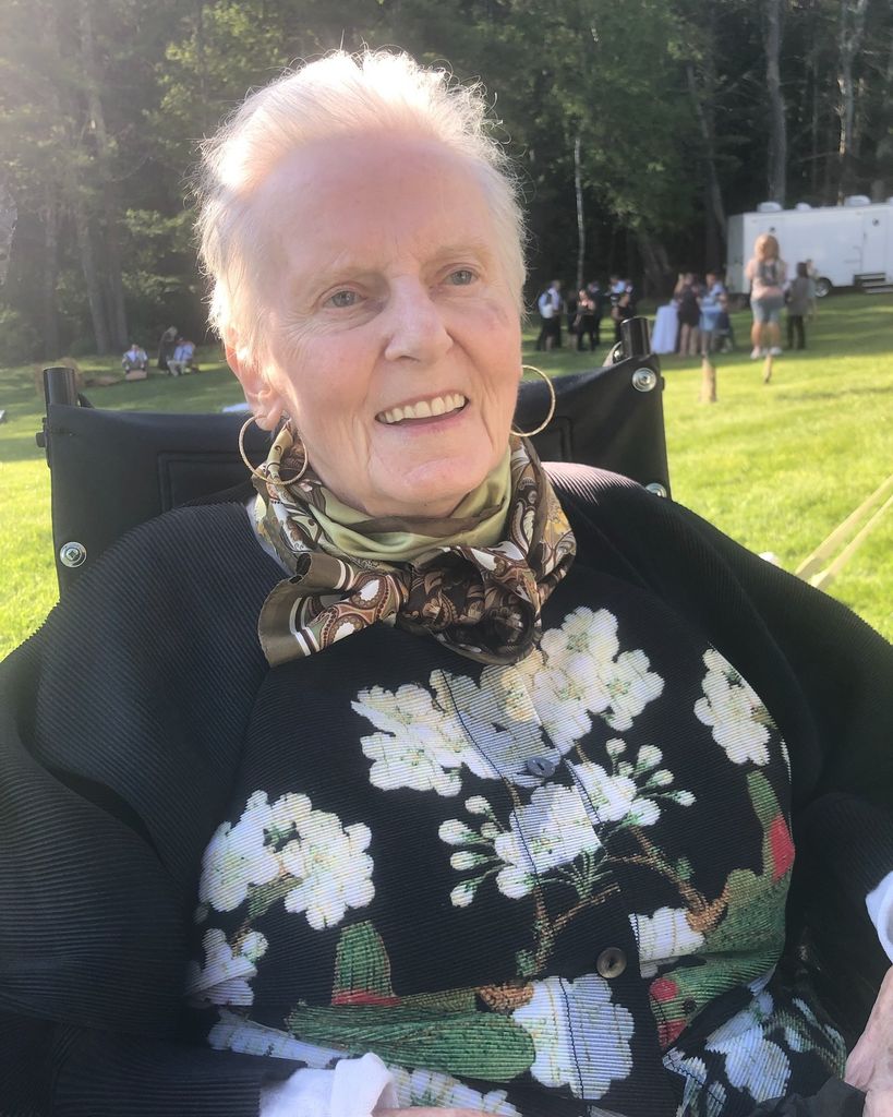 Joan Van Cott Profile Photo