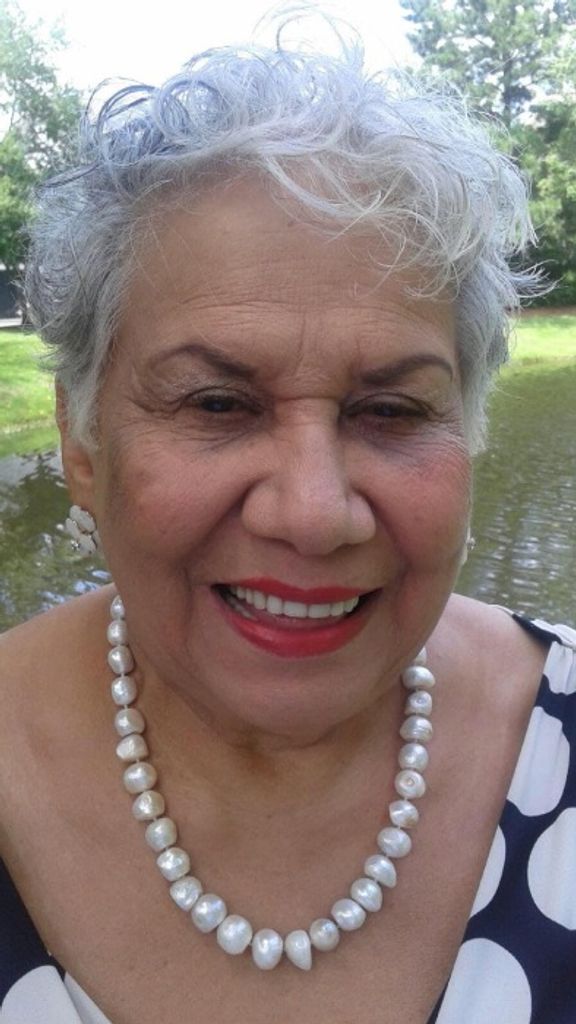 Reinalda Laloma Ussery
