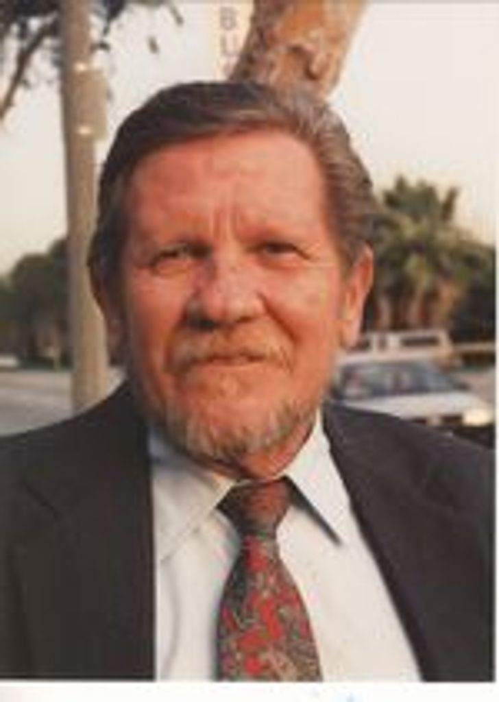 Charlie Leonard Bloom