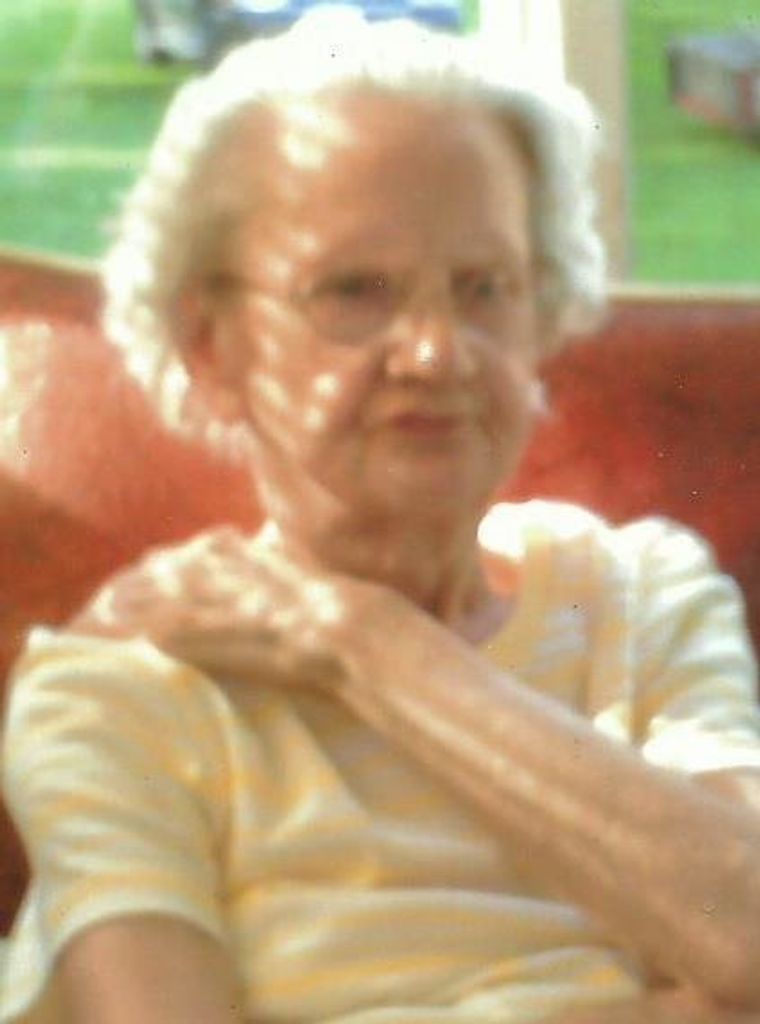 Madgel  Lea Gray